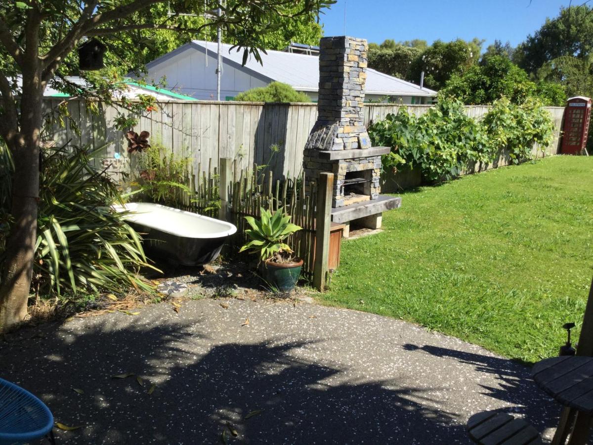 Bed and Breakfast Sundari Retreat Otaki Esterno foto