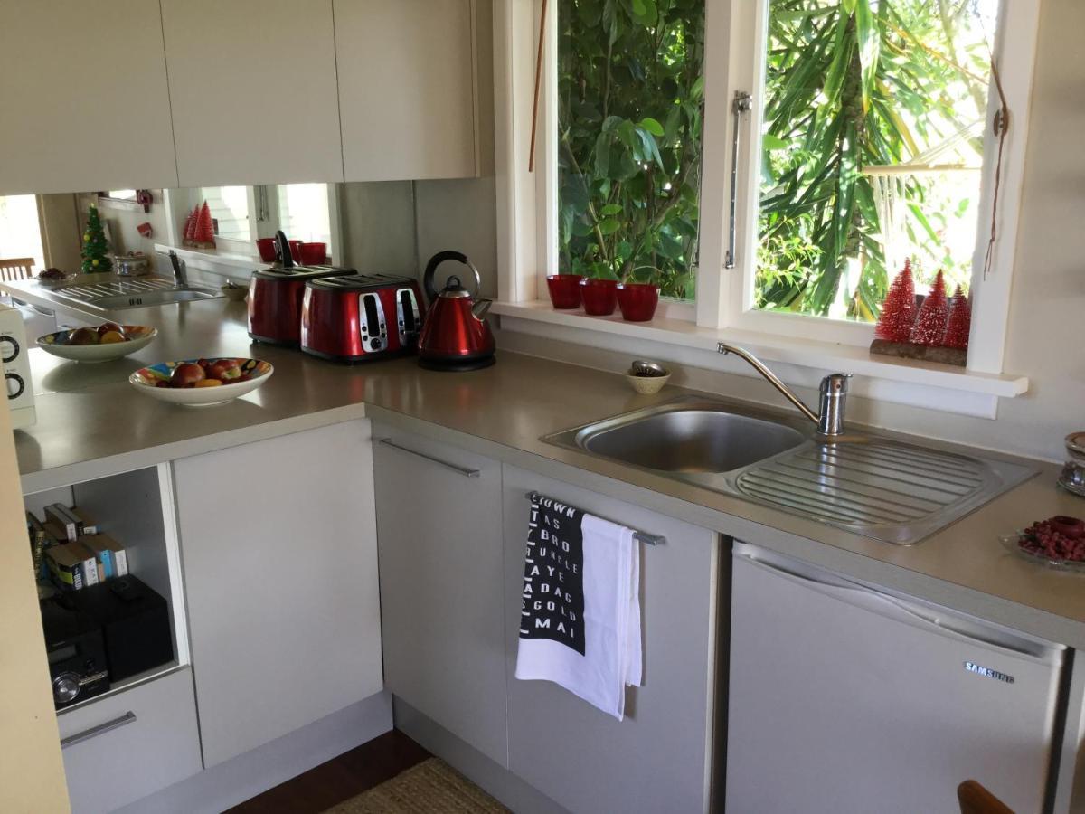 Bed and Breakfast Sundari Retreat Otaki Esterno foto